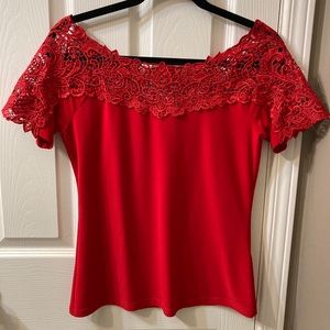NWOT - Figure-flattering red blouse & lace collar
